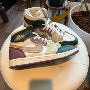 Nike Jordan 1s